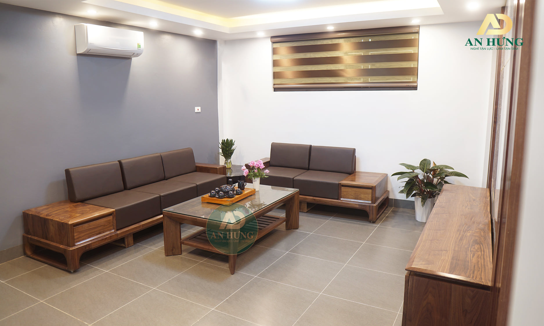 Sofa gỗ đơn giản, nhỏ gọn, tiện nghi