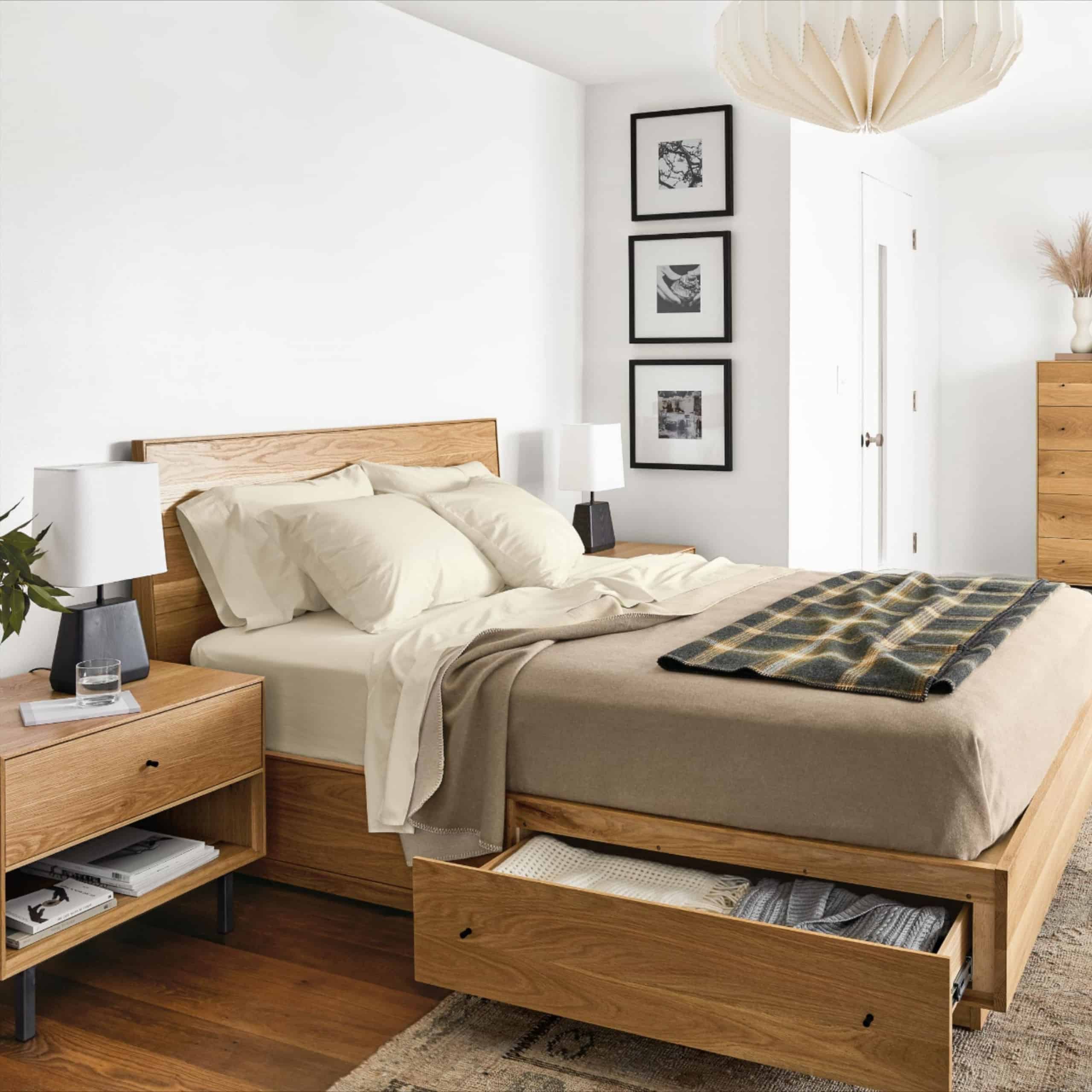 Mẫu giường gỗ thịt cao cấp