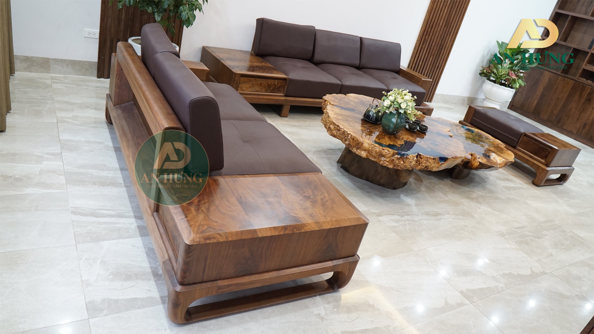 Sofa gỗ óc chó -làm đẹp cho mọi không gian phòng khách.