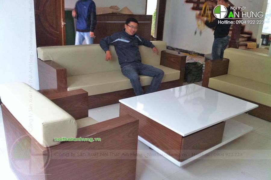 Bộ bàn ghế sofa gỗ bọc da - Chị Lan  - Từ Liêm - Hà Nội